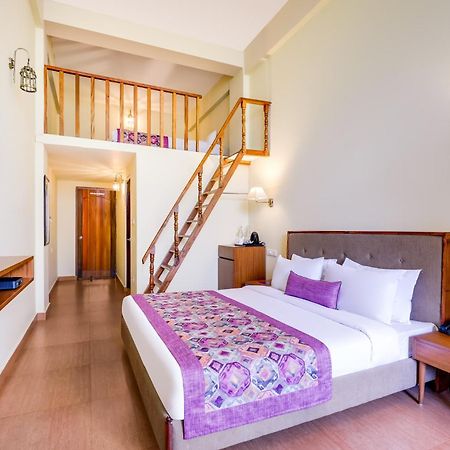 גנגטוק Mount Himalayan Hotel מראה חיצוני תמונה