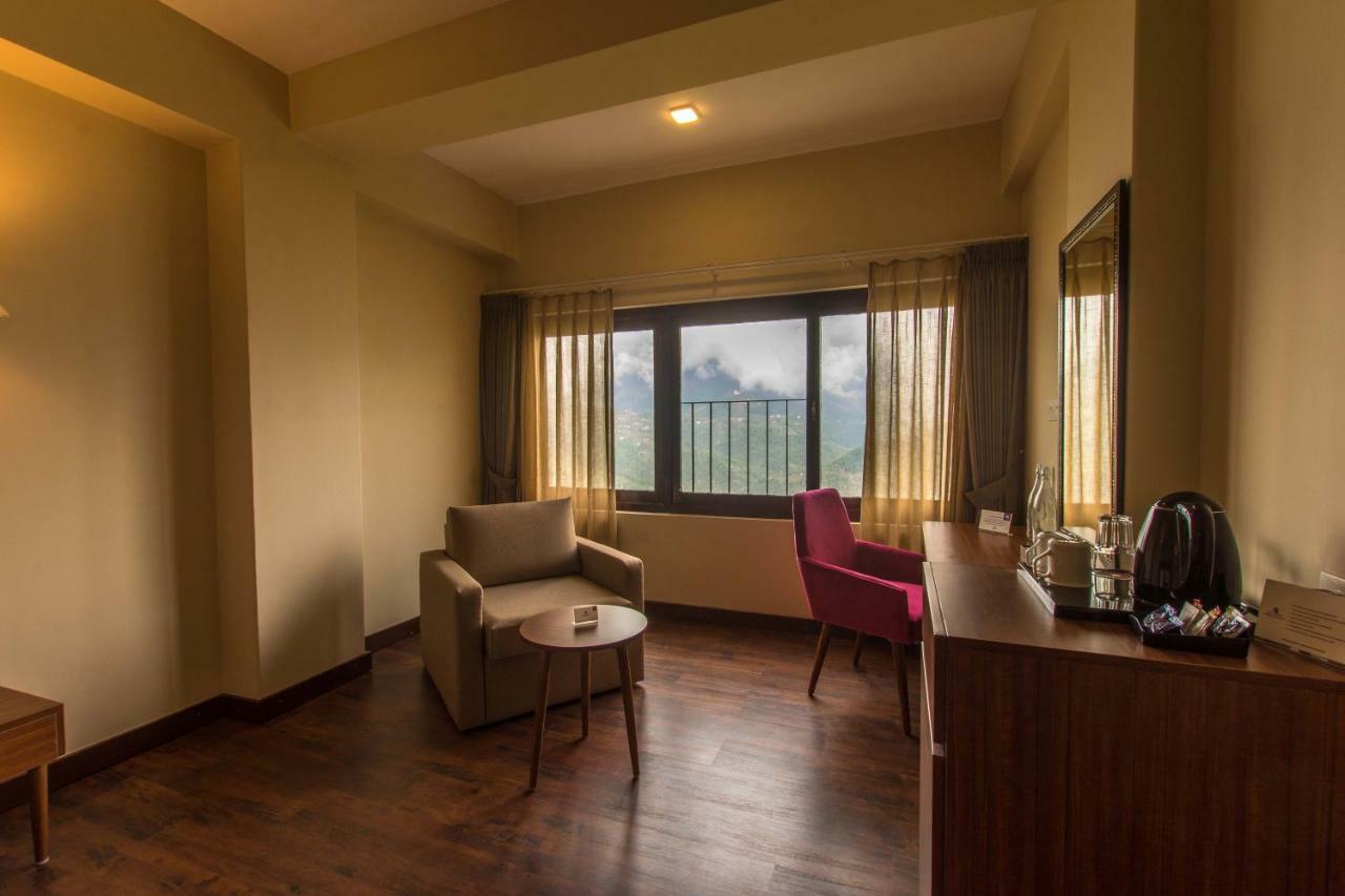 גנגטוק Mount Himalayan Hotel מראה חיצוני תמונה