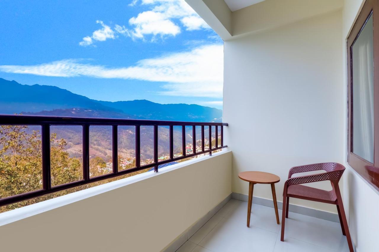 גנגטוק Mount Himalayan Hotel מראה חיצוני תמונה